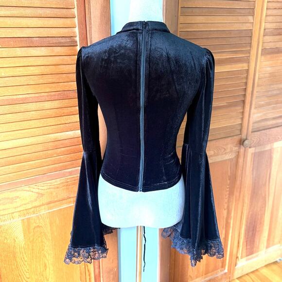 Dark in Love Victorian Vkei Velvet & Lace Belle Sleeve Lace-Up Front Top - Picture 10 of 14